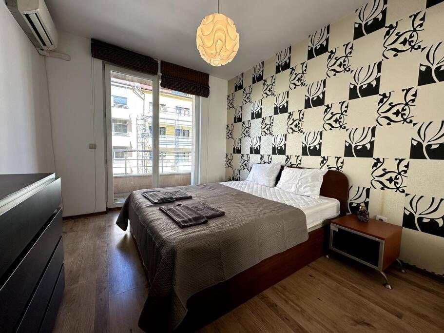 Cozy Flat In Central Софія Екстер'єр фото